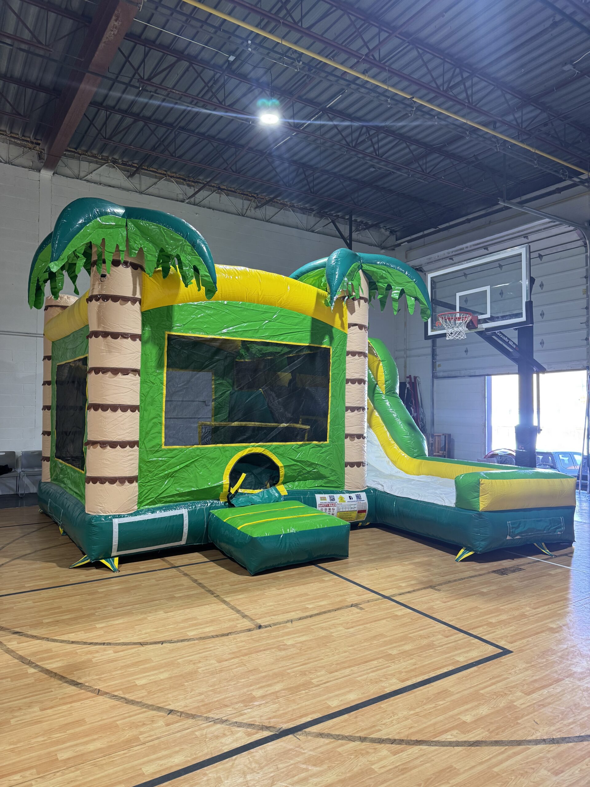Adventure Island Bouncy Castle Combo - Photo 2
